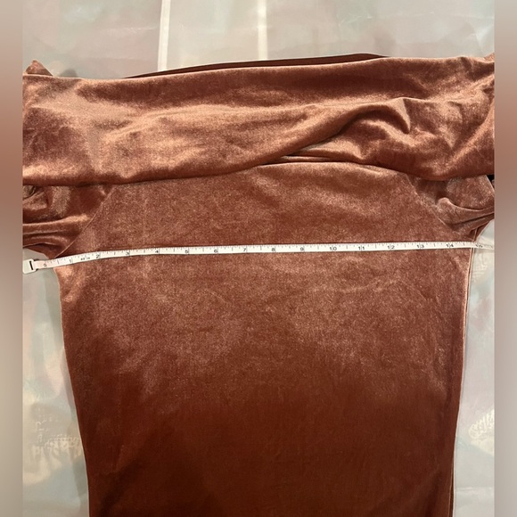 Forever 21 off the shoulder velvet midi dress (champagne pink) sz S - Picture 9 of 11